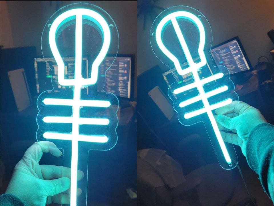 Clique Neon Sign